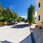 Apart-hotel Theodora 4*