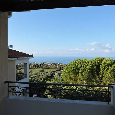 Theodora Hotel apartamentowy Lakíthra